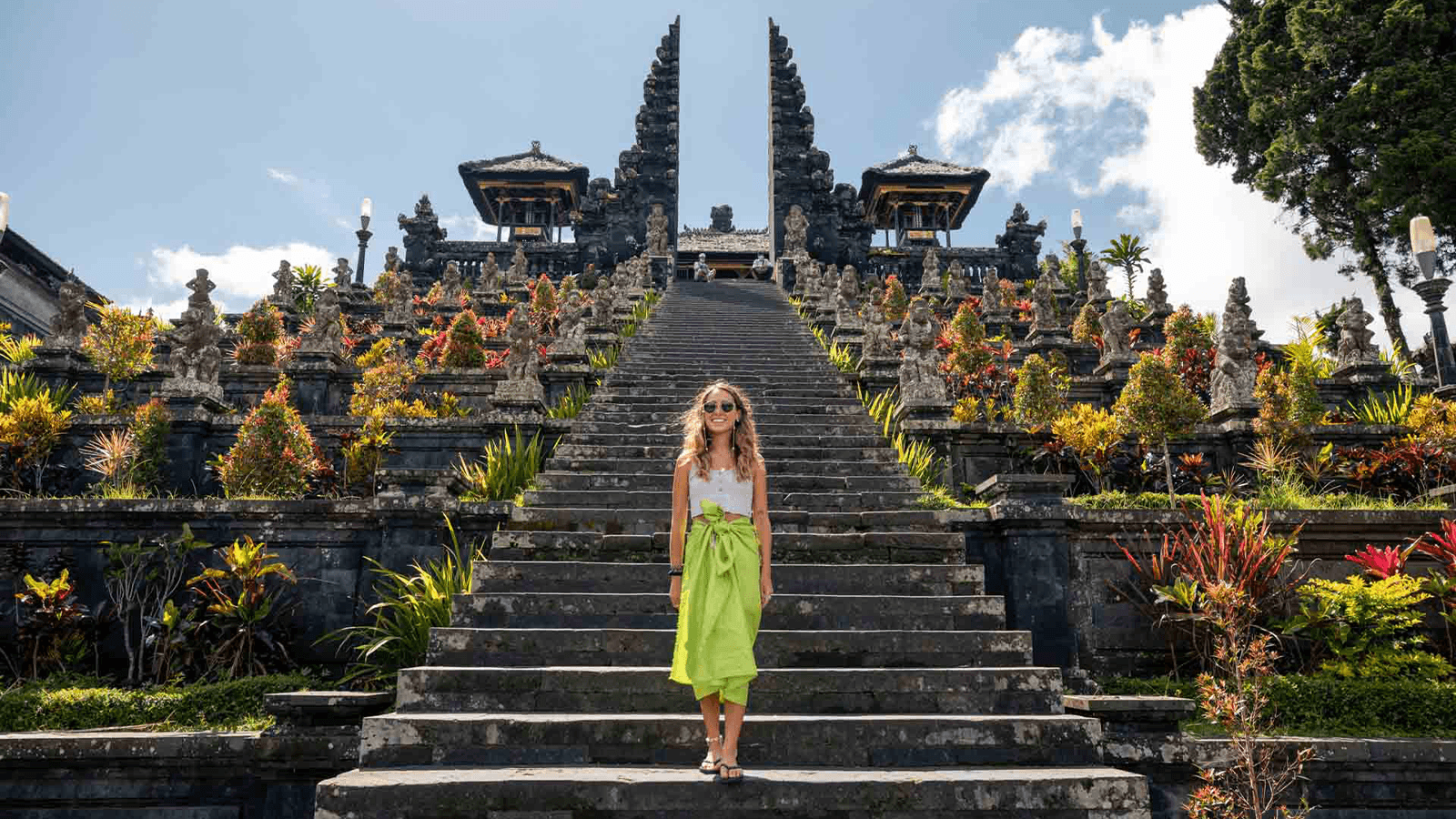 Besakih mother temple-1600X900-Recovered