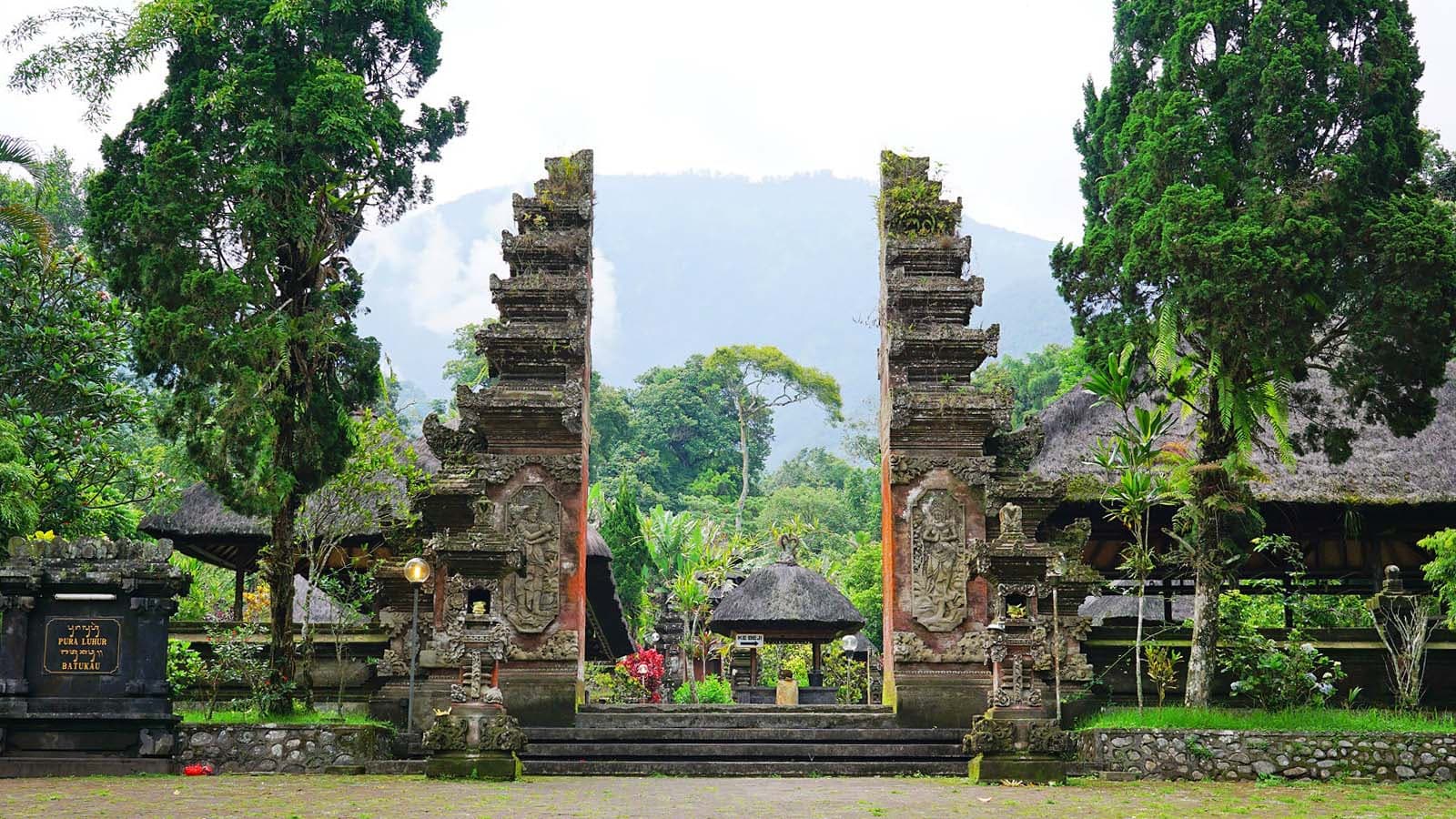 batukaru-temple1-1600X900