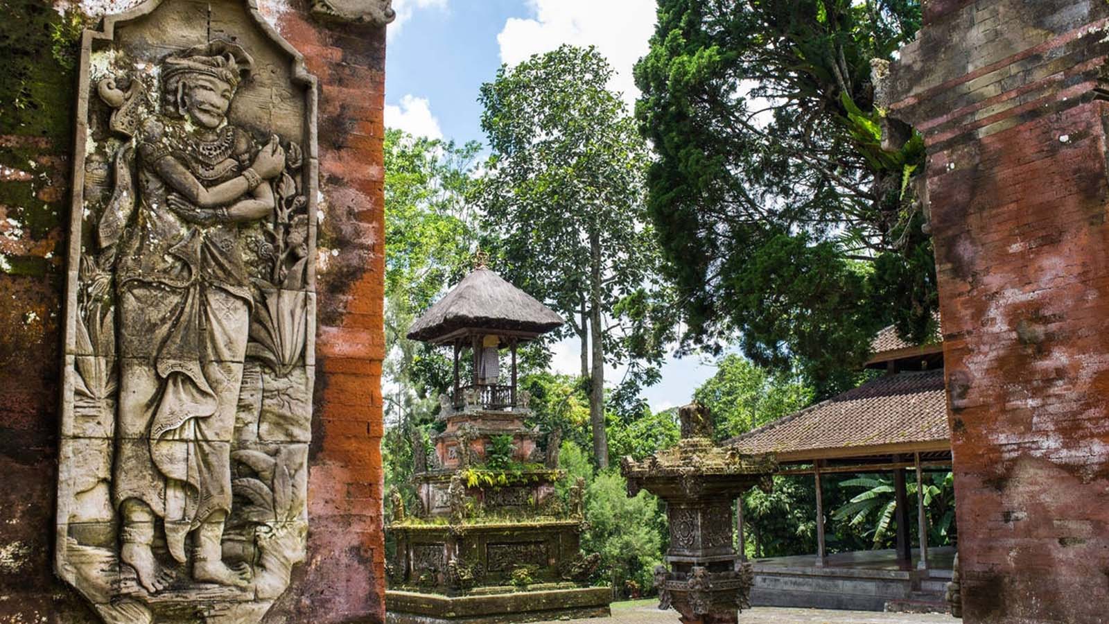 batukaru-temple4-1600X900